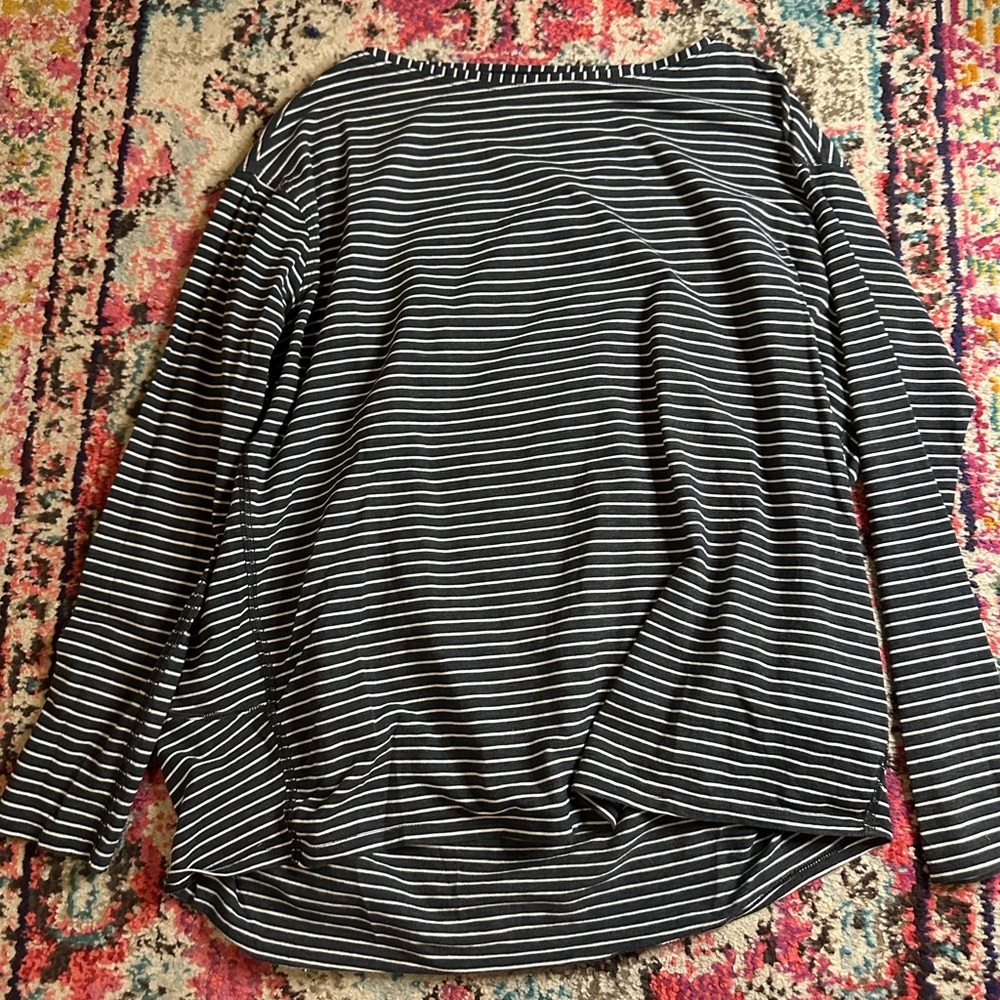 Lululemon top